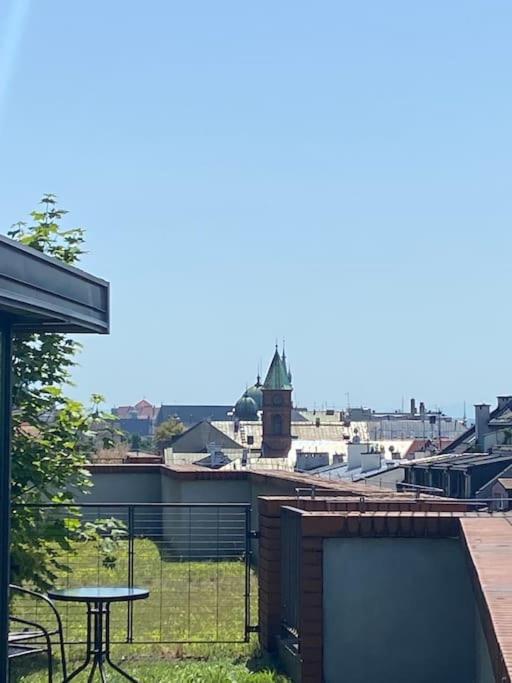 Ladny Apartament W Centrum Krakowa Z Tarasem. Dış mekan fotoğraf